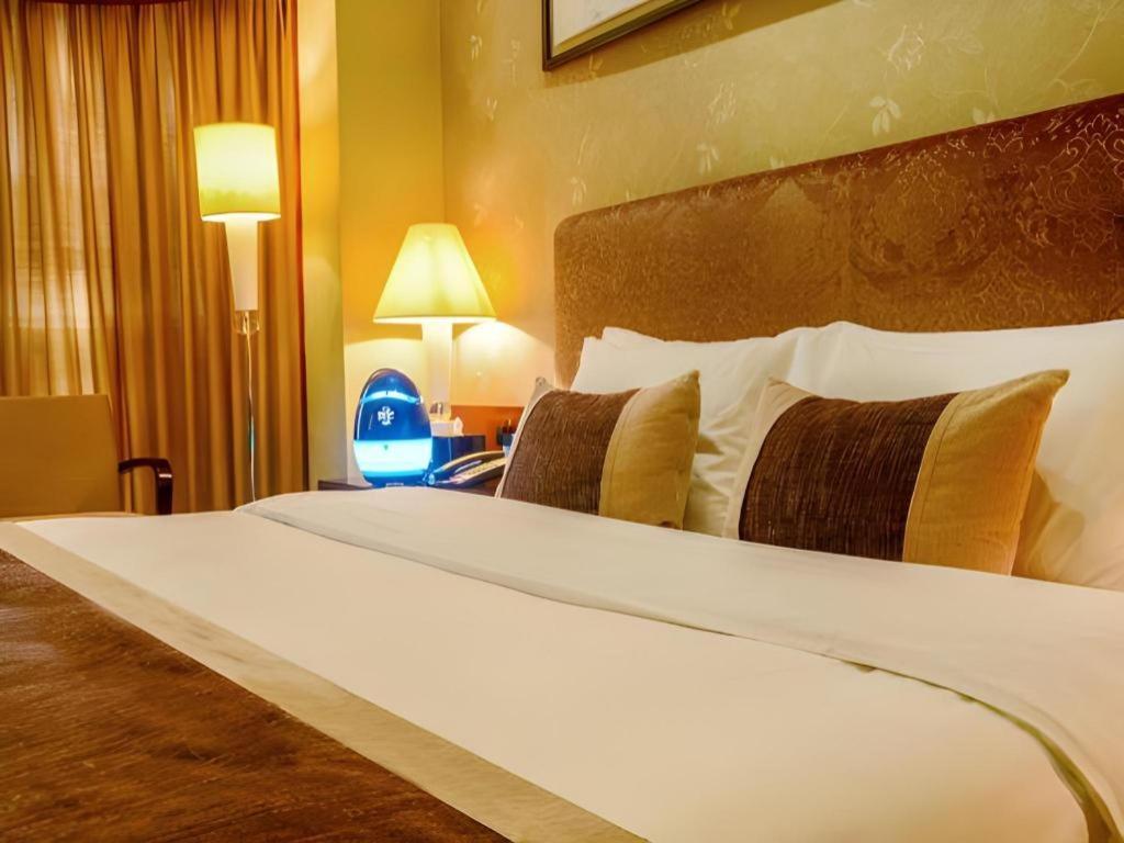 Eurasia International Hotel Dongguan  Eksteriør billede